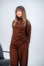 The Warm Embrace Set In Brown