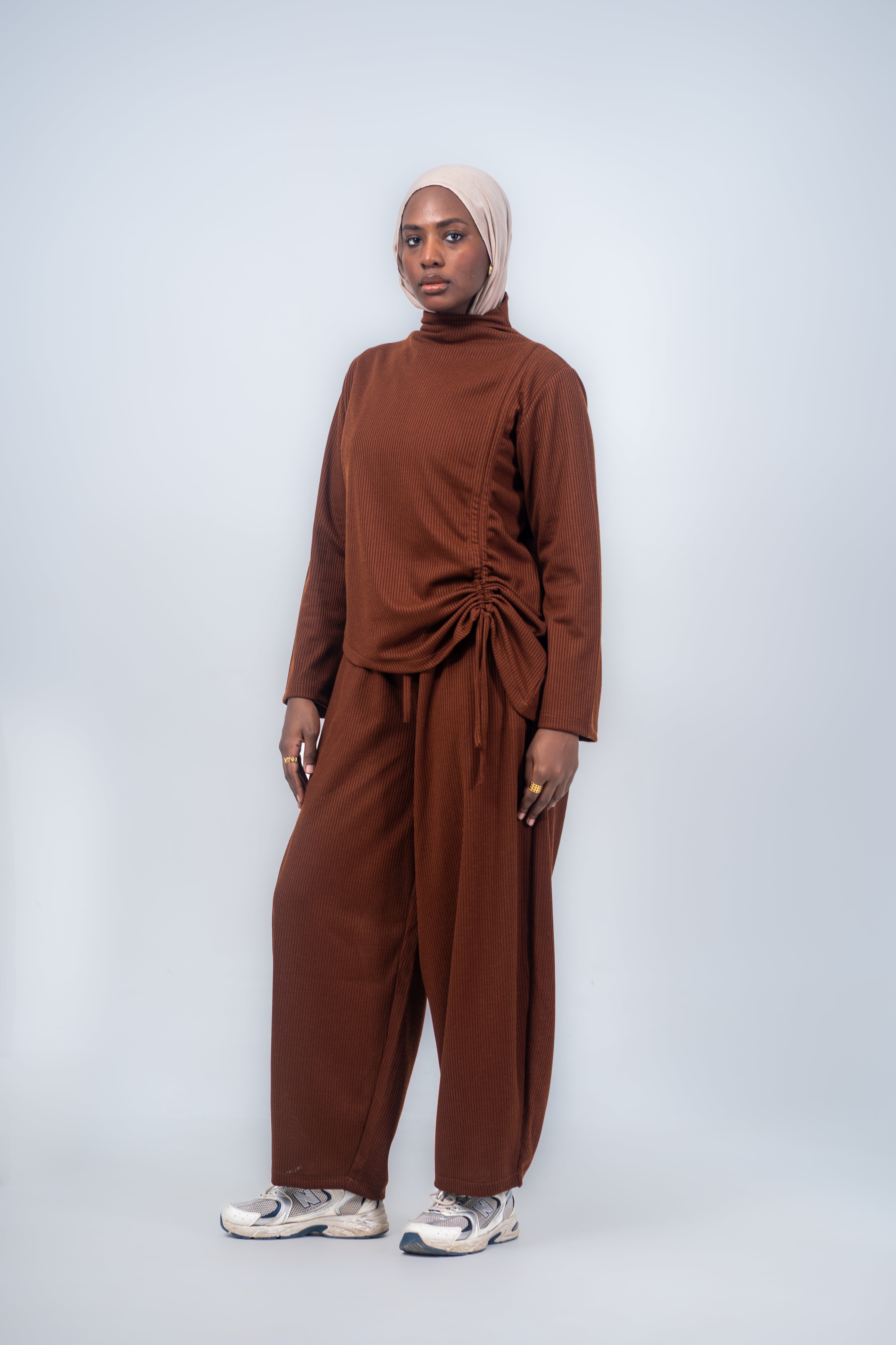 The Warm Embrace Set In Brown