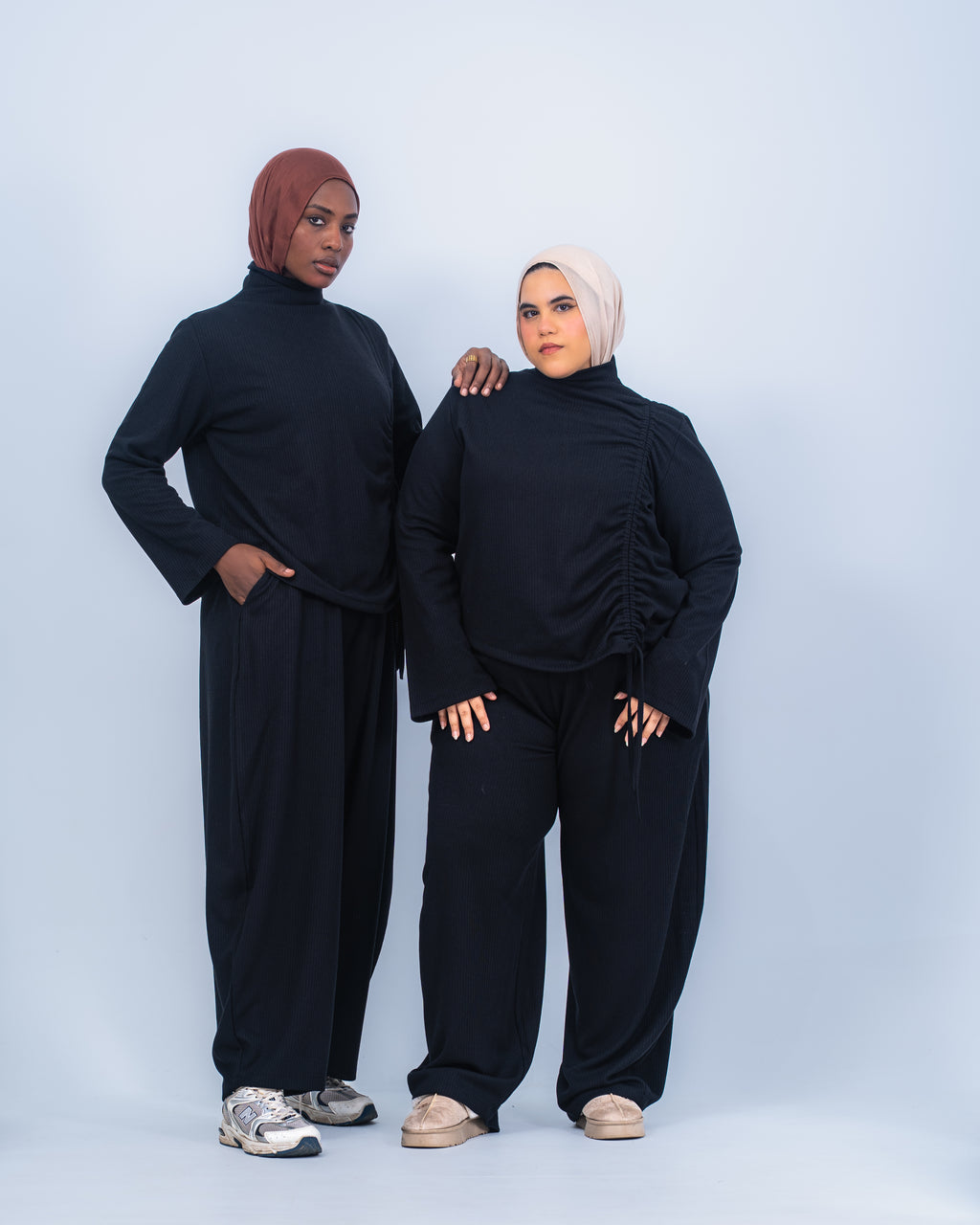 The Warm Embrace Set In Black